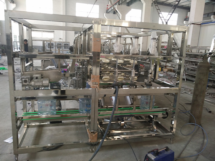 電動叉車FB25／25A／30A